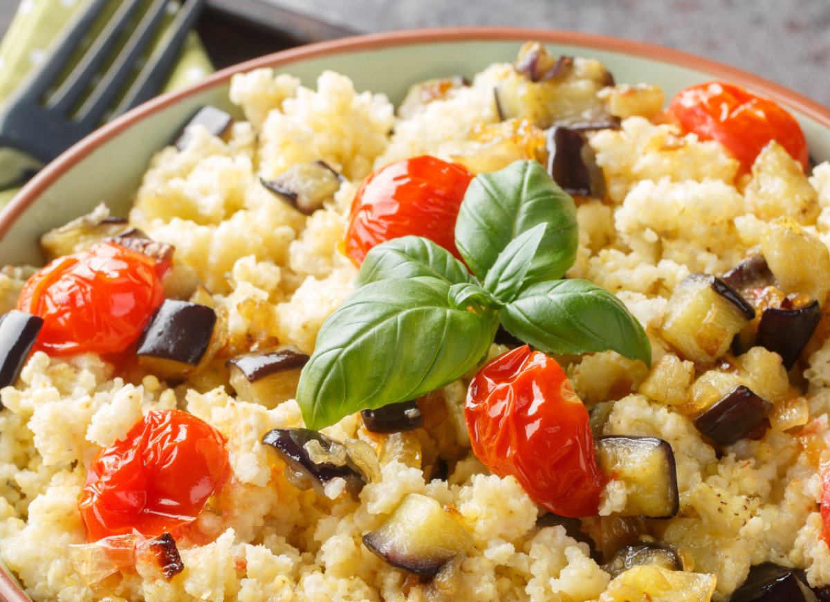 sałatka z kaszy jaglanej