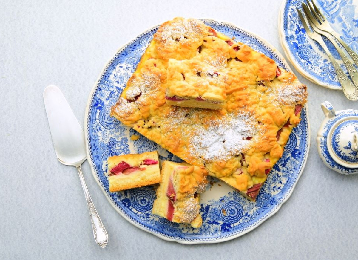 ciasto z rabarbarem i budyniem