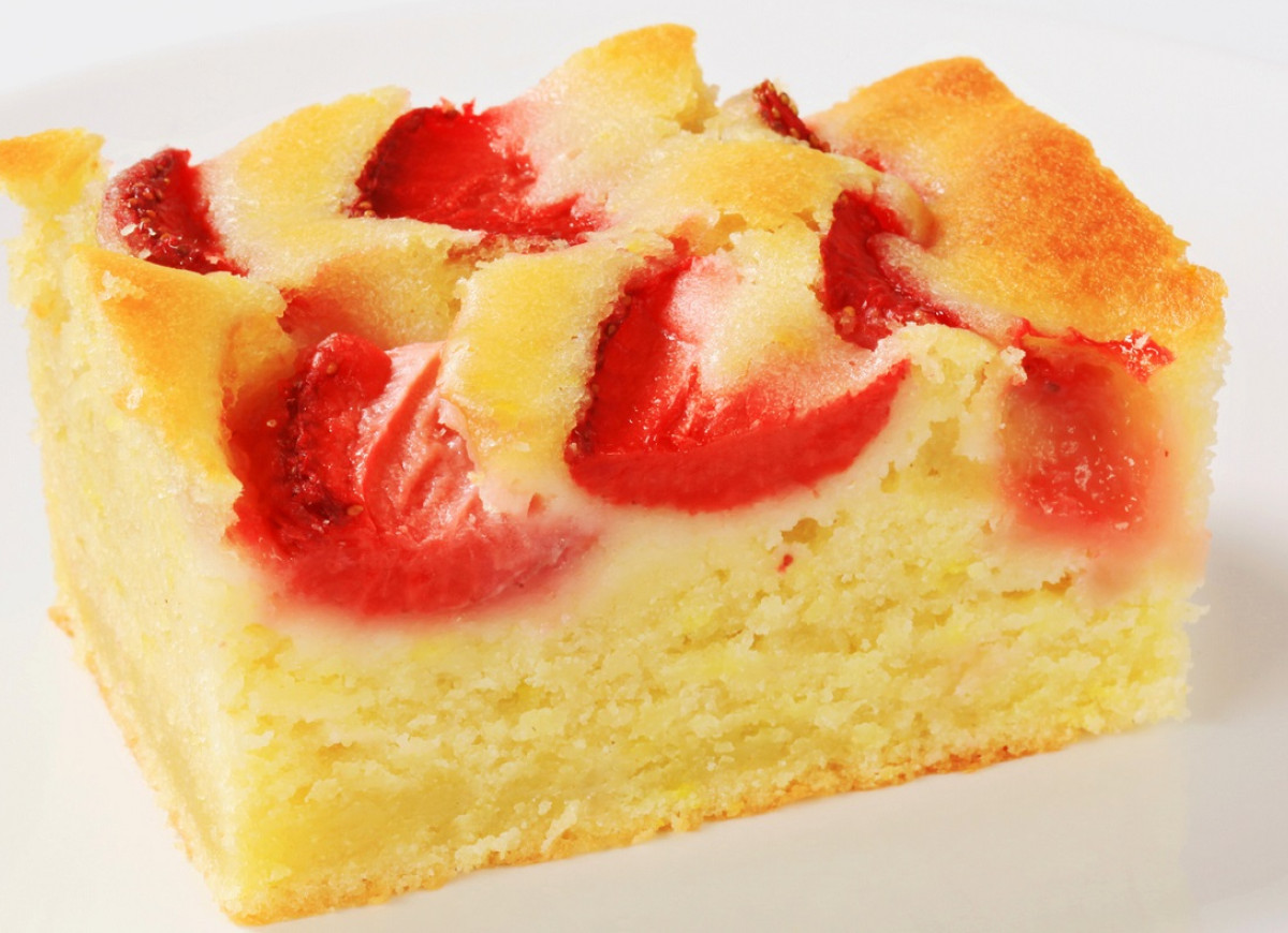 jogurtowe ciasto z kremem budyniowym