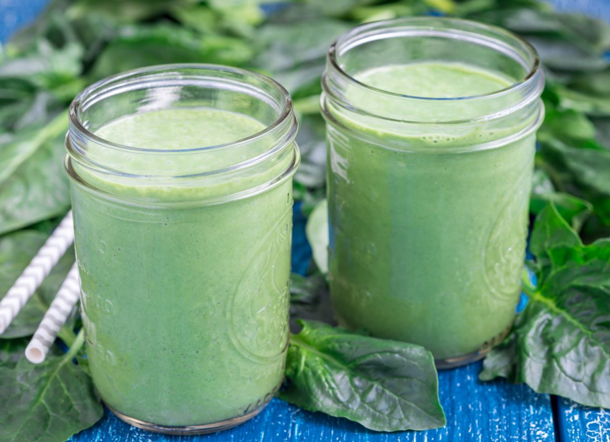 smoothie z nasionami bazylii