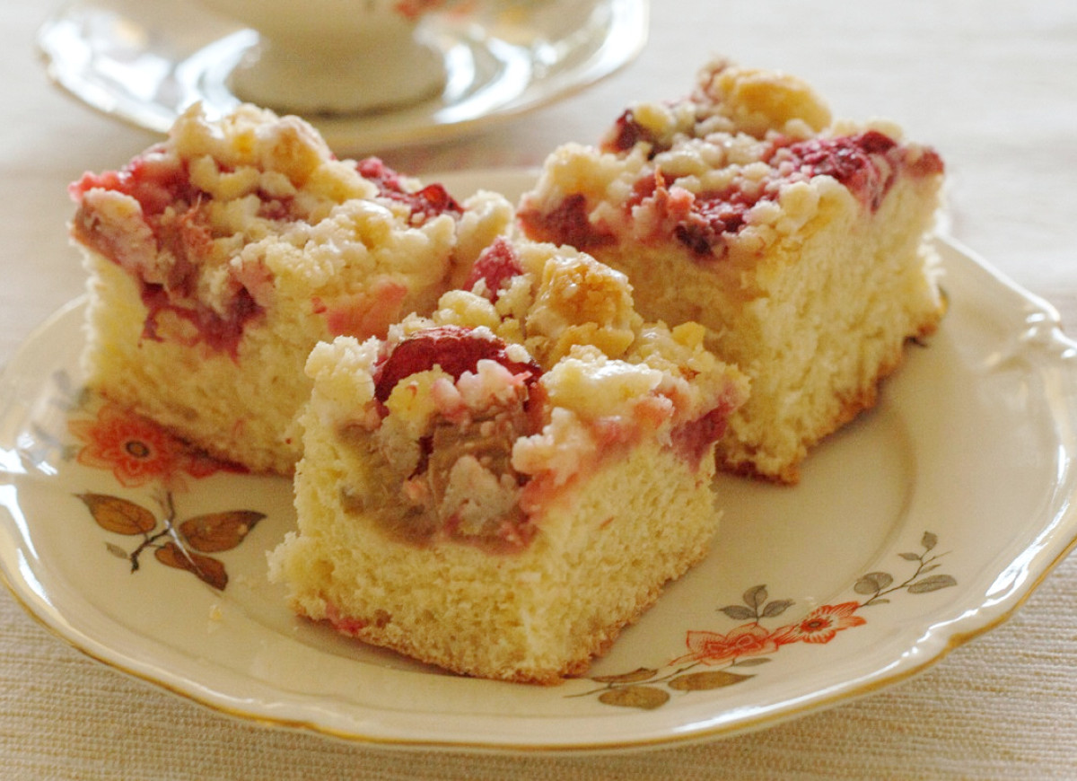 ciasto drożdżowe z owocami