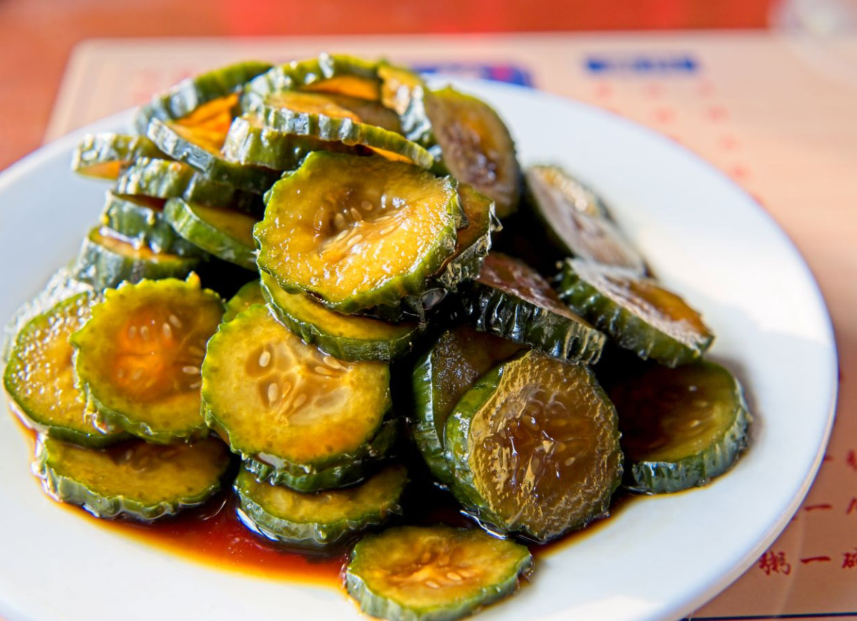 ogórki w sosie sojowym