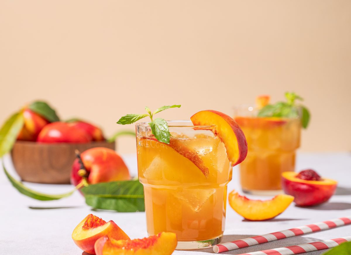 herbata cold brew z brzoskwiniami