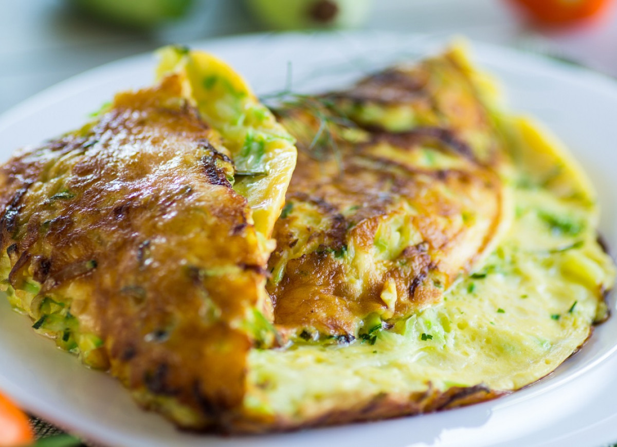 omlet z cukinii