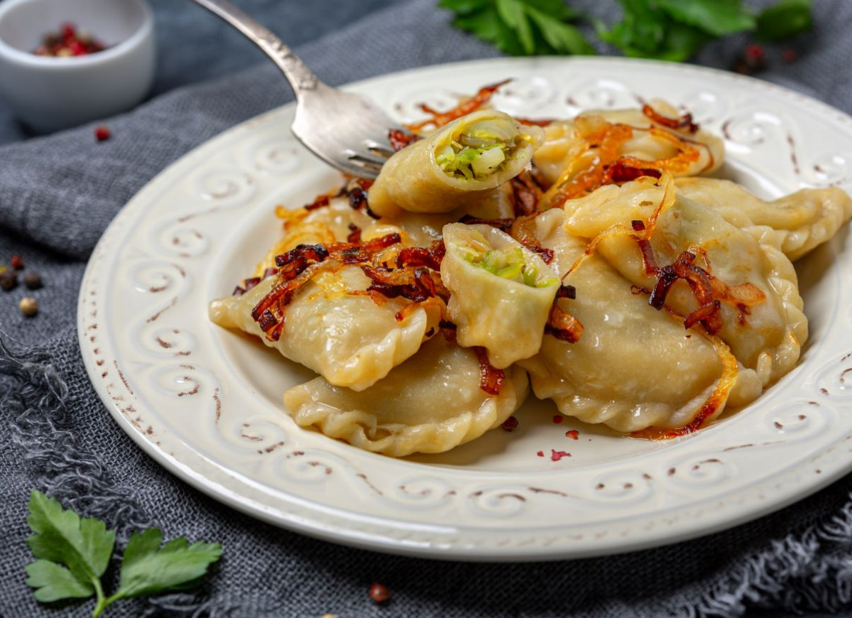 pierogi z młodą kapustą