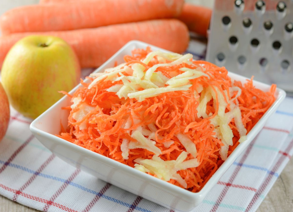 surówka z marchewki i jabłka