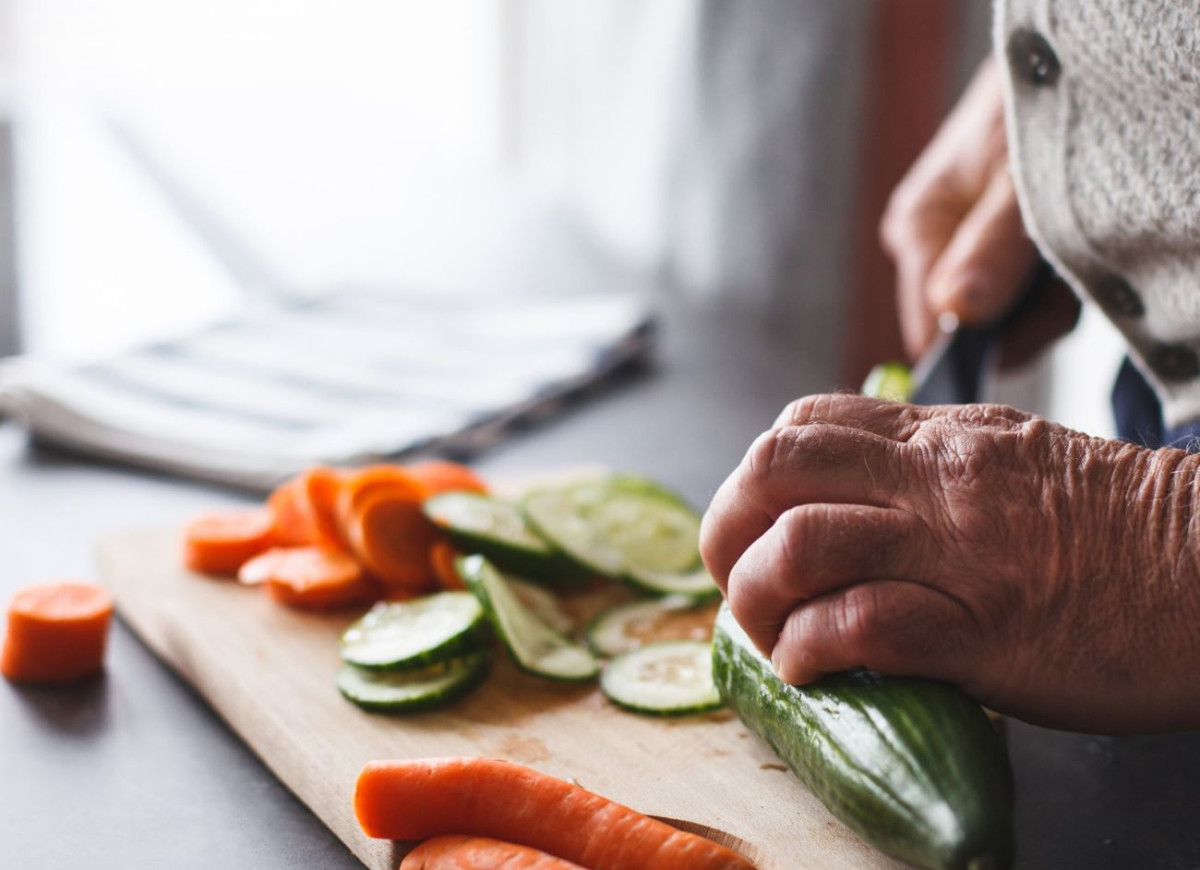 surówka z marchewki i ogórka