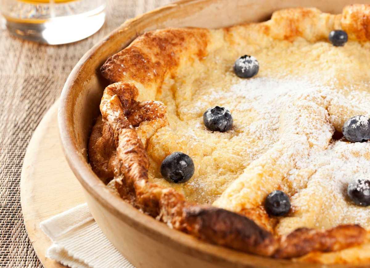 niemiecki naleśnik z borówkami