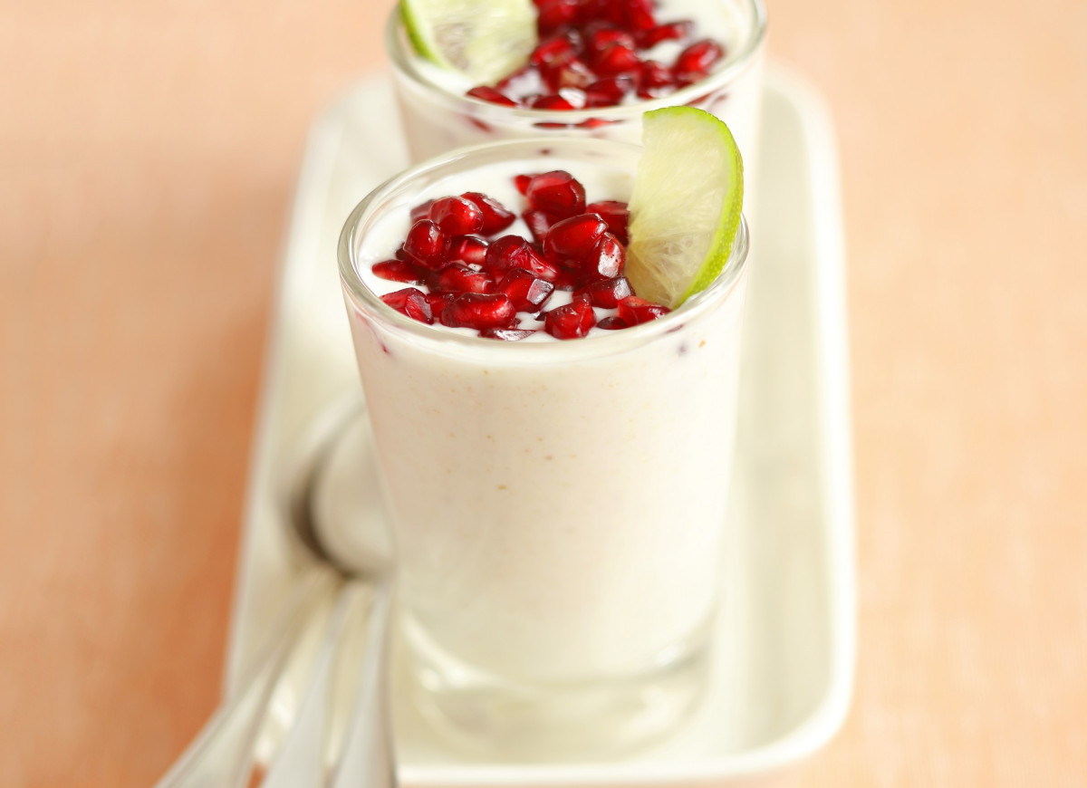 Białe gazpacho tropikalne