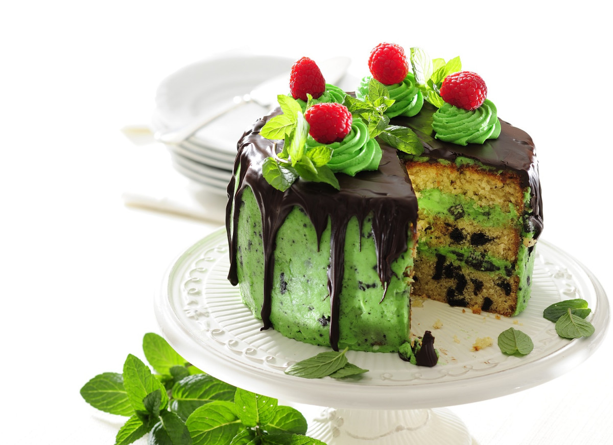 Tort miętowy z ganache