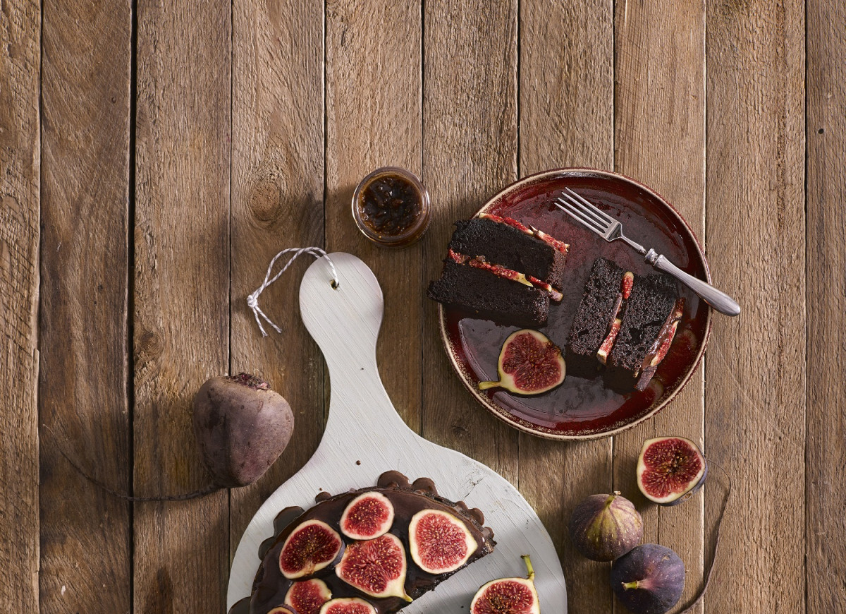 Ciasto czekoladowo-buraczane z figami