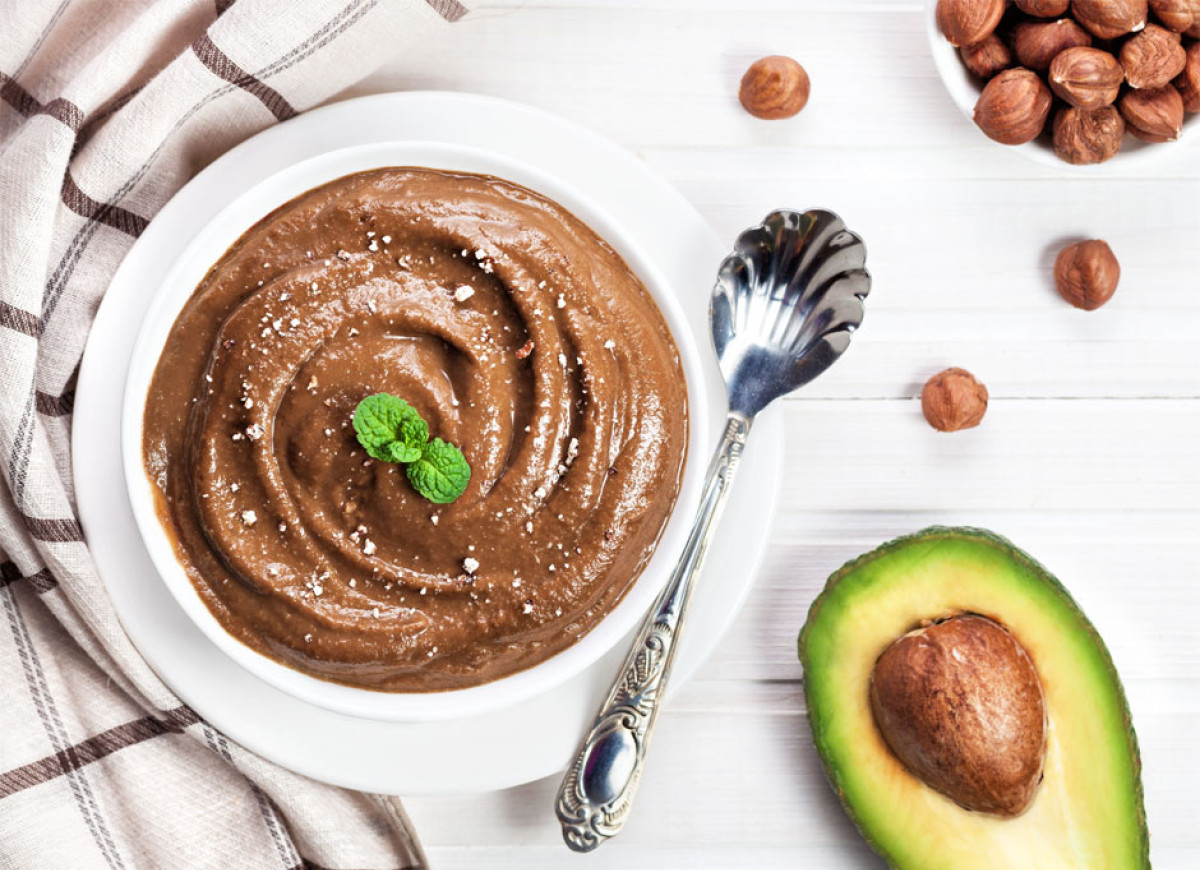 Krem orzechowy z awokado