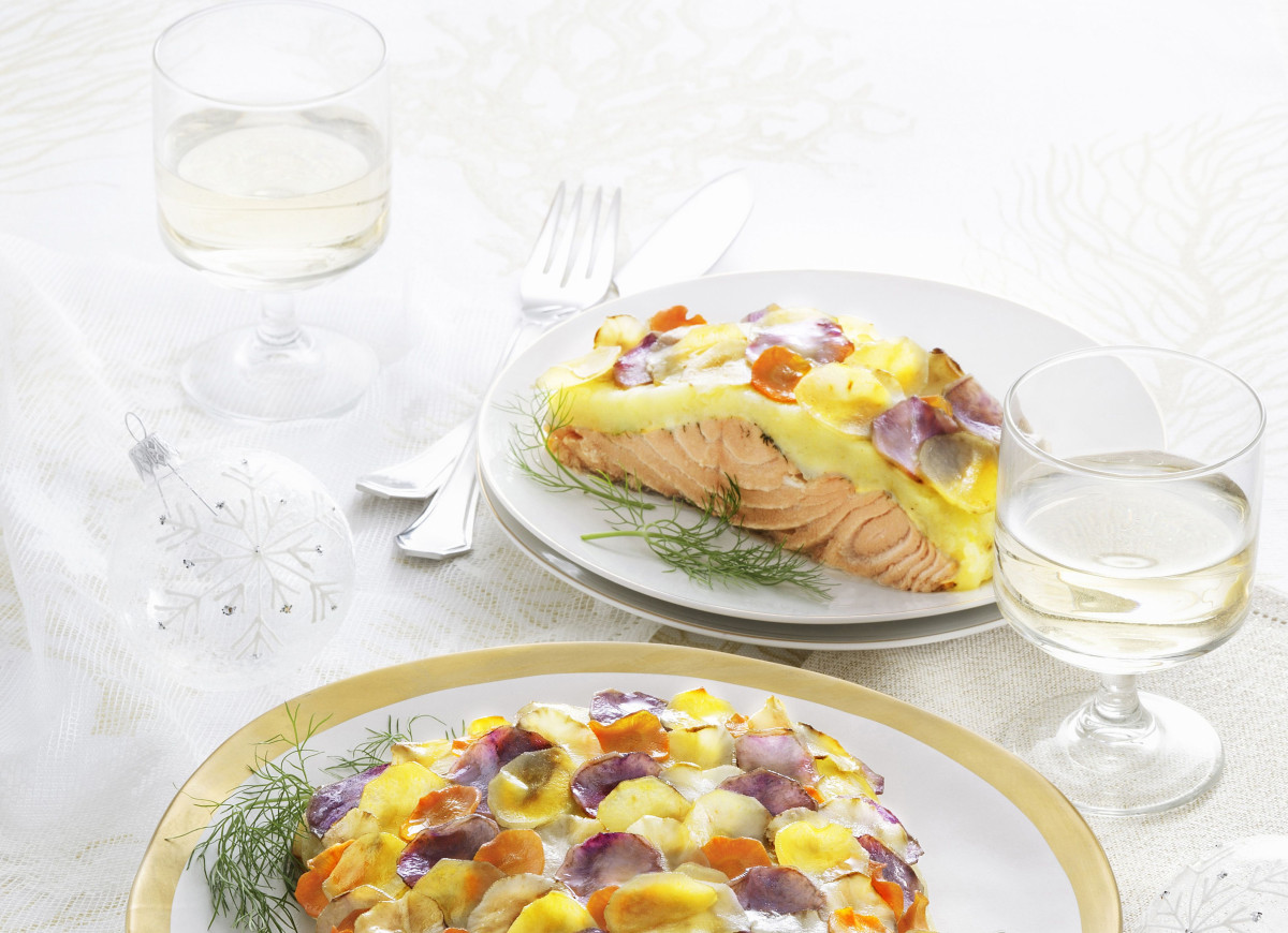 Łosoś pieczony pod ziemniaczanym purée