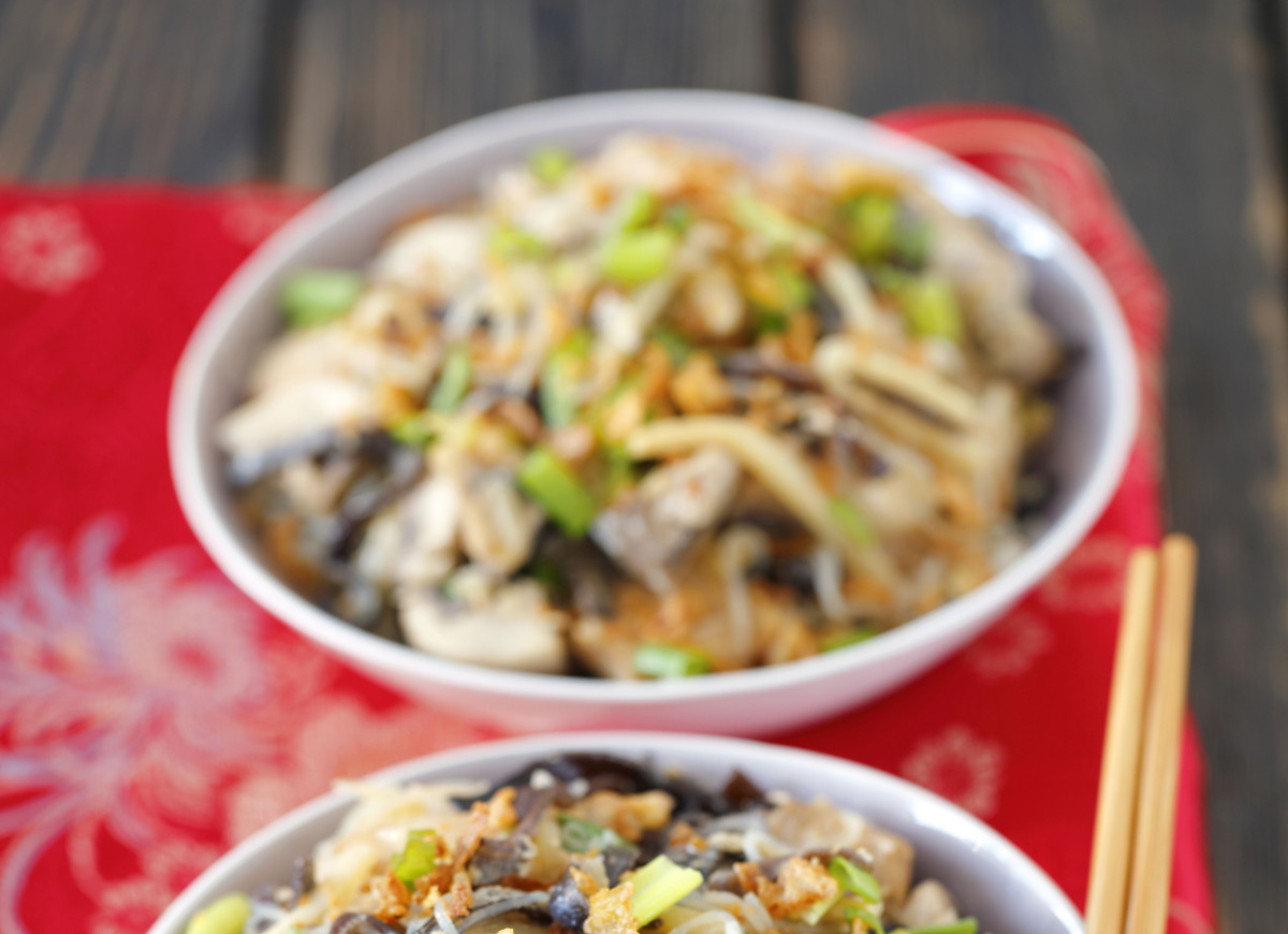 Makaron sojowy smażony z jajkiem