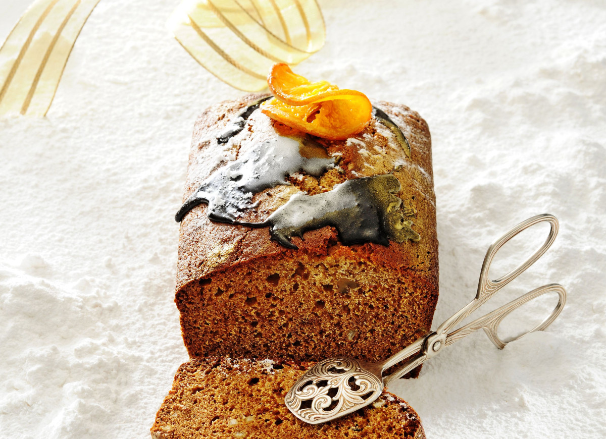 Piernik - przepis z polewą czekoladową