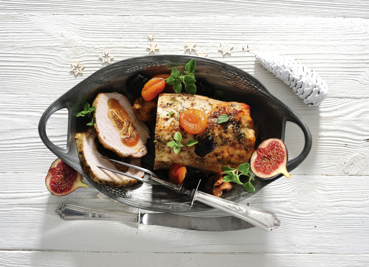 Schab pieczony z owocami