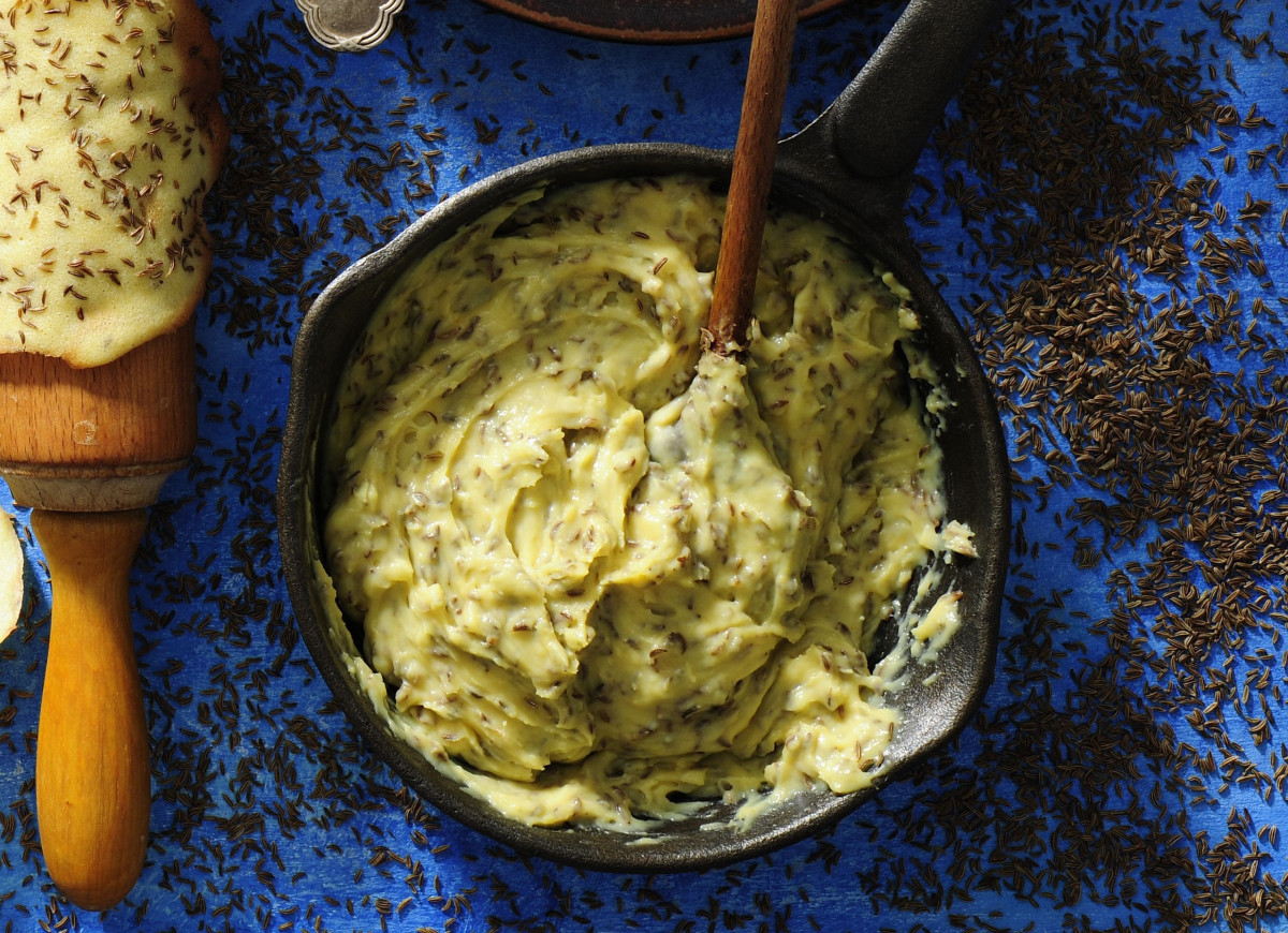 Ser smażony z kminkiem