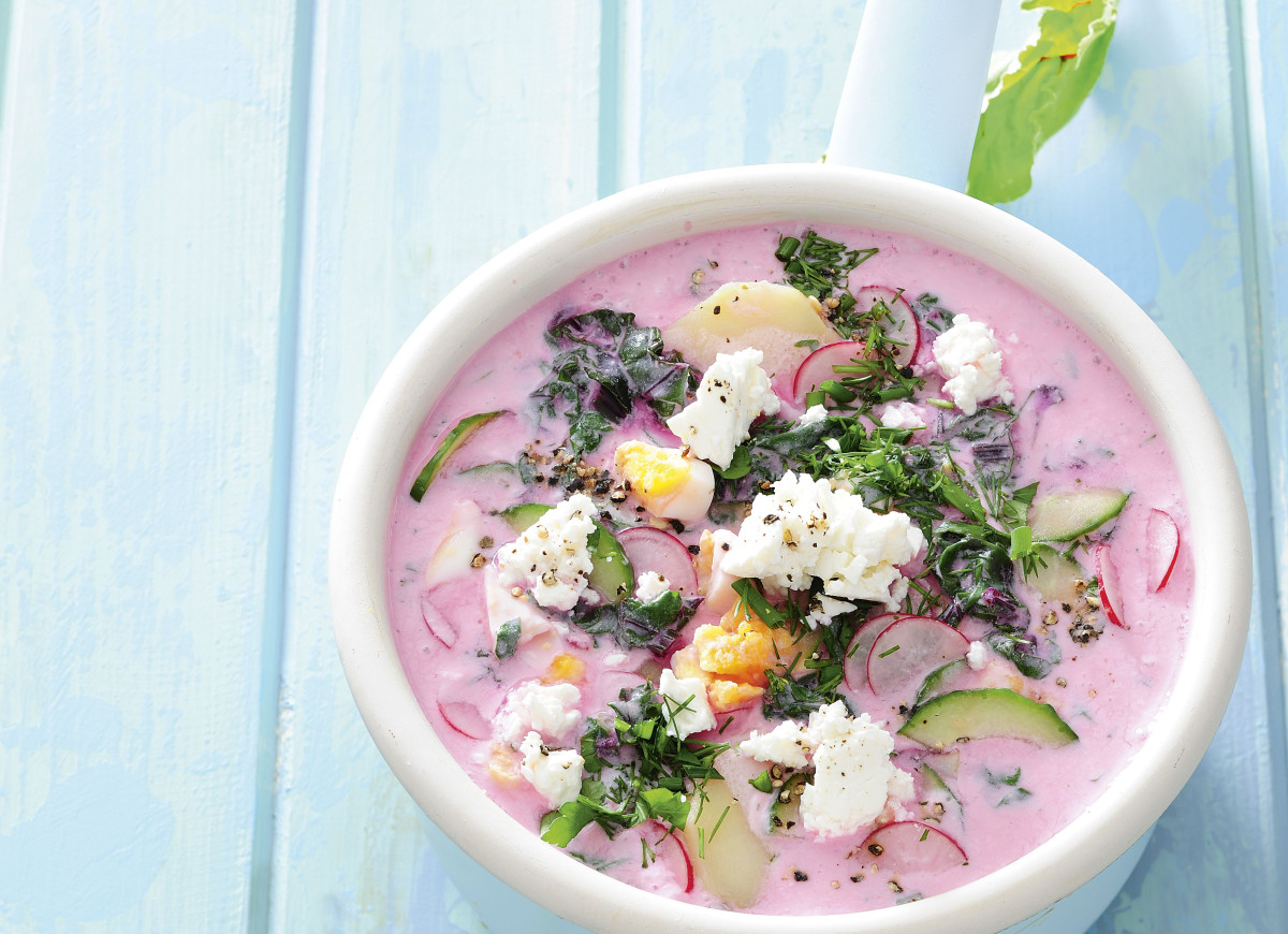 Chłodnik na zsiadłym mleku, z młodymi warzywami