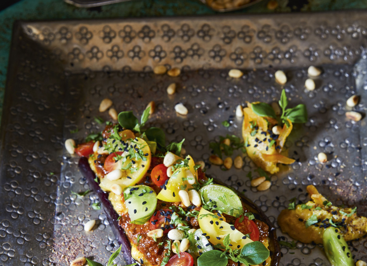 Pizza na bakłażanie z mięsnym ragoût