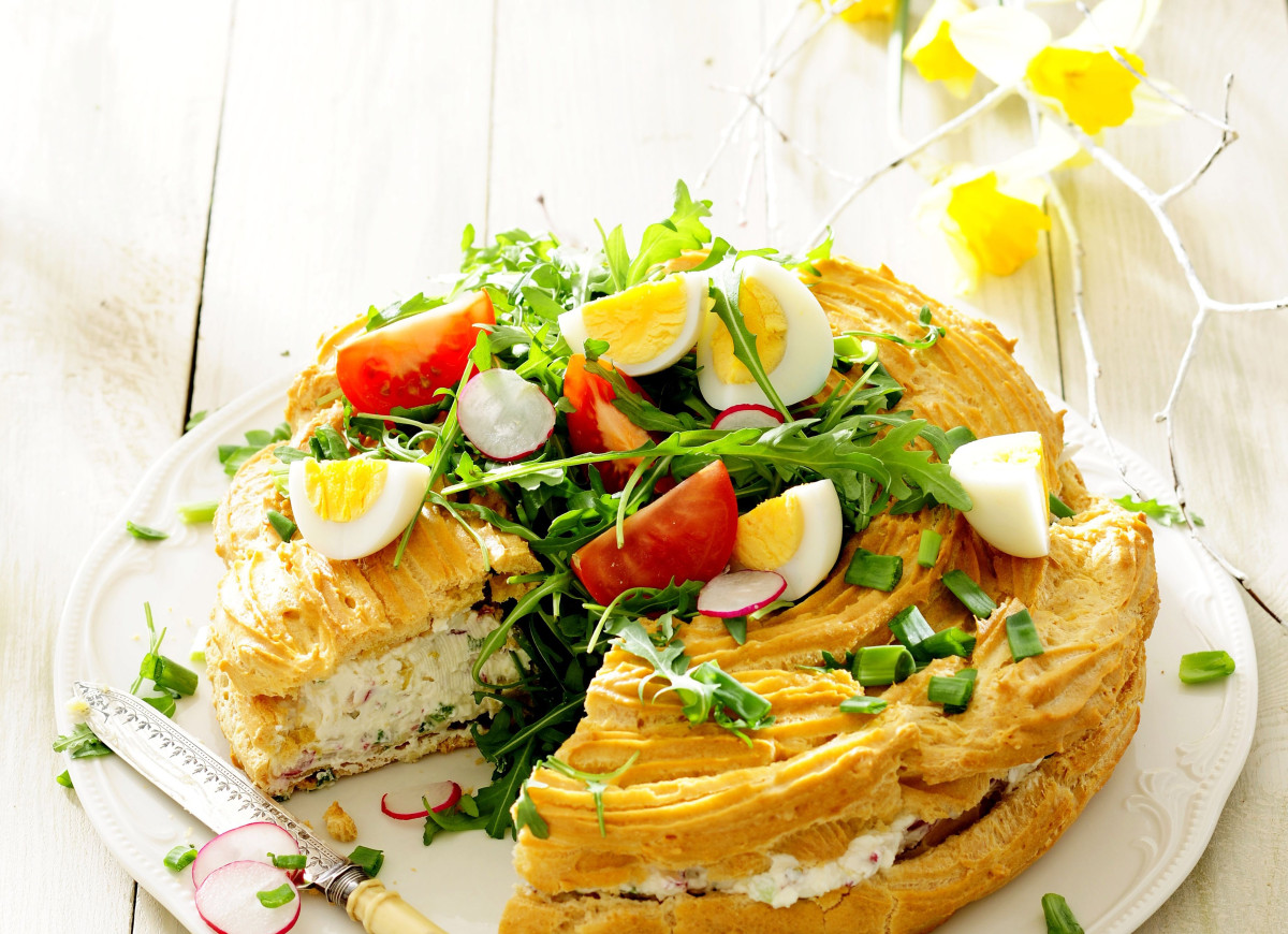 Wieniec z ciasta ptysiowego z twarożkiem