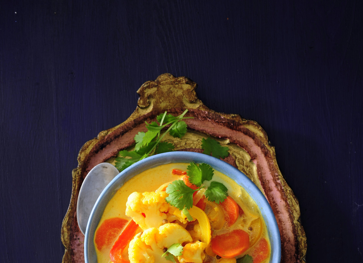 Zupa kalafiorowa z mlekiem kokosowym