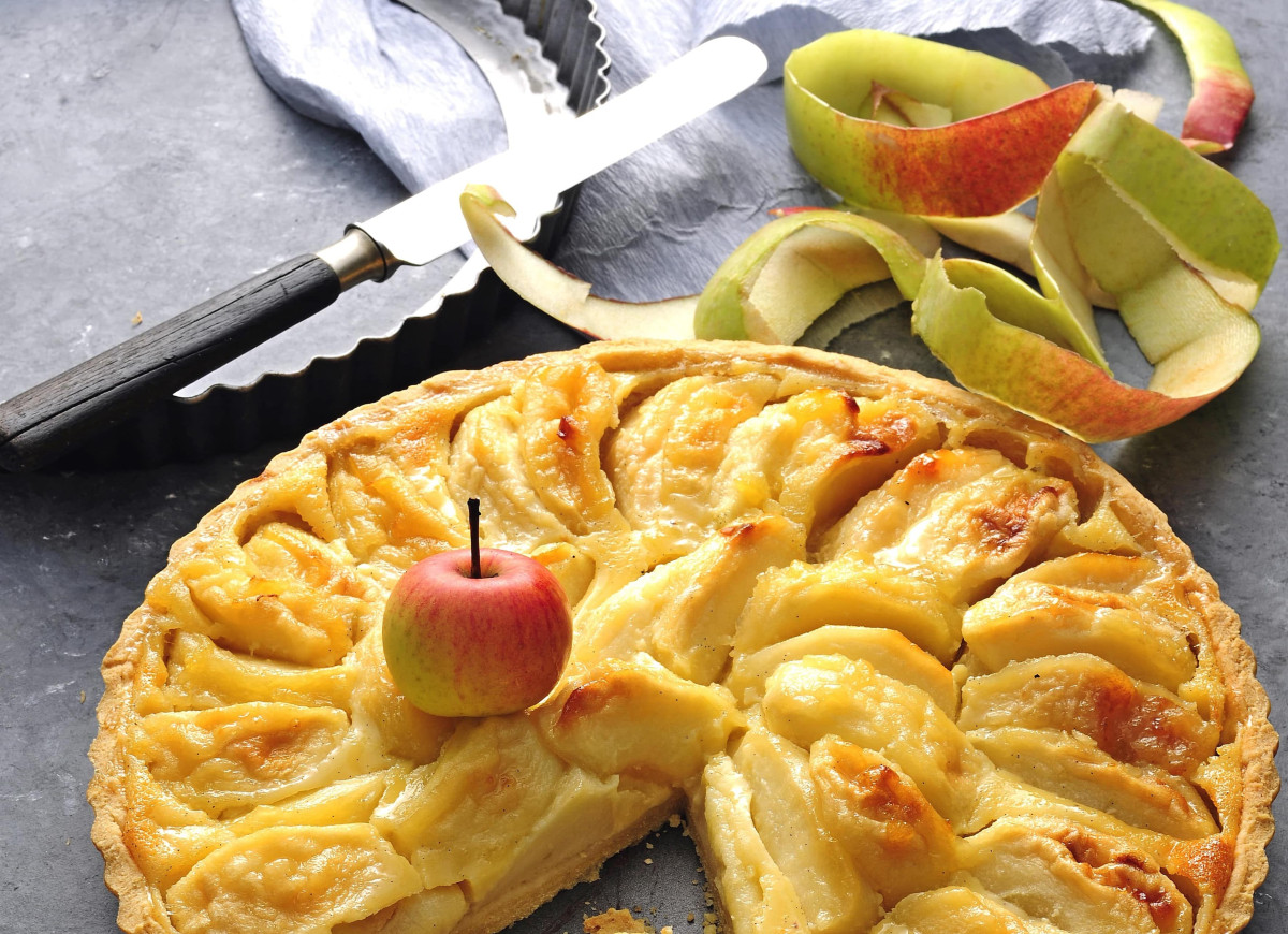 Szarlotka z francuskiej cukierni