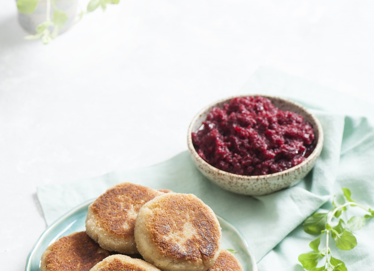 Kotlety mielone z ziemniaków z buraczkami