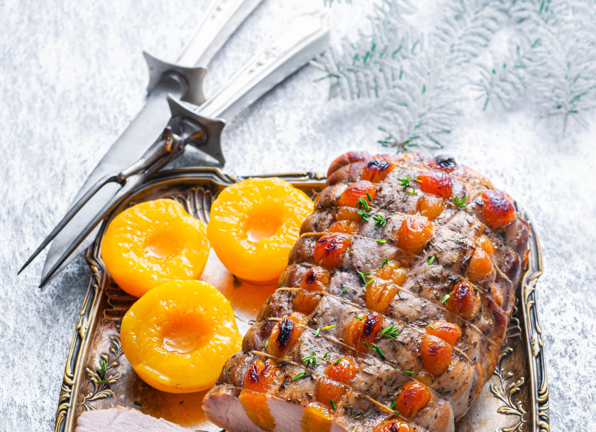 Schab nadziewany morelami i tymiankiem