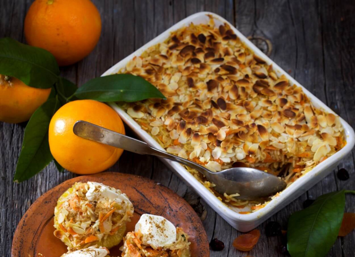 Zapiekanka makaronowa z marchewką i bakaliami