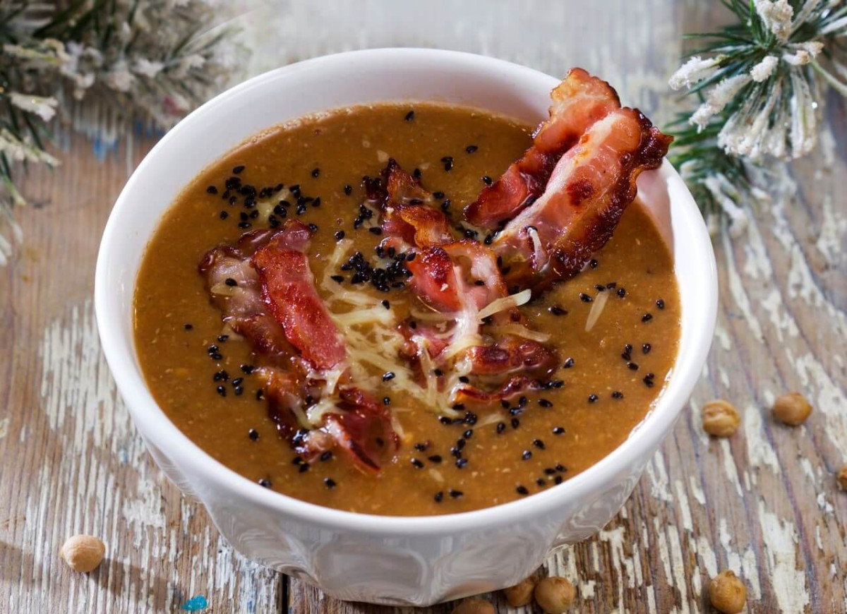 Zupa-krem z ciecierzycy z boczkiem