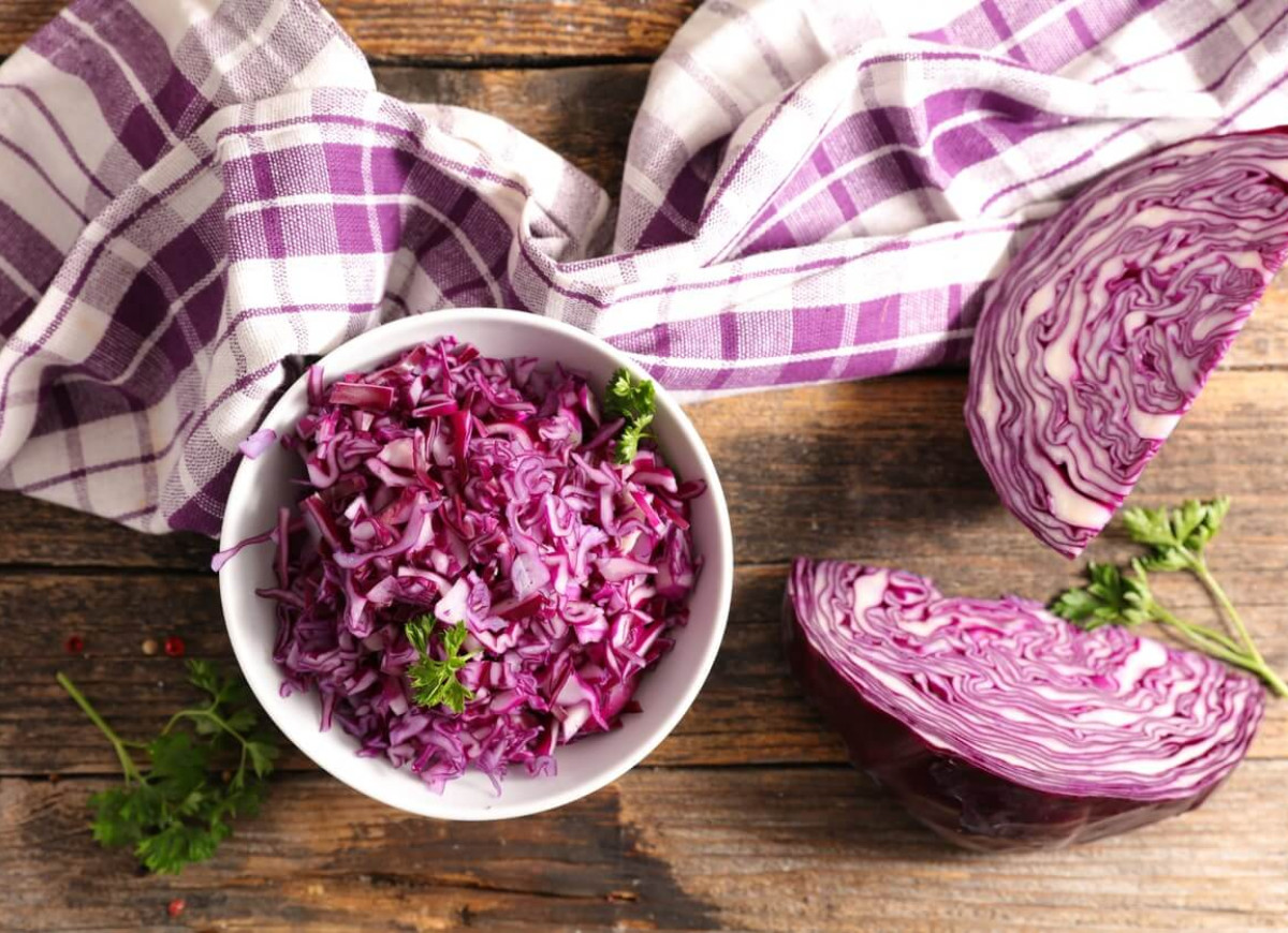 Surówka z czerwonej kapusty parzona