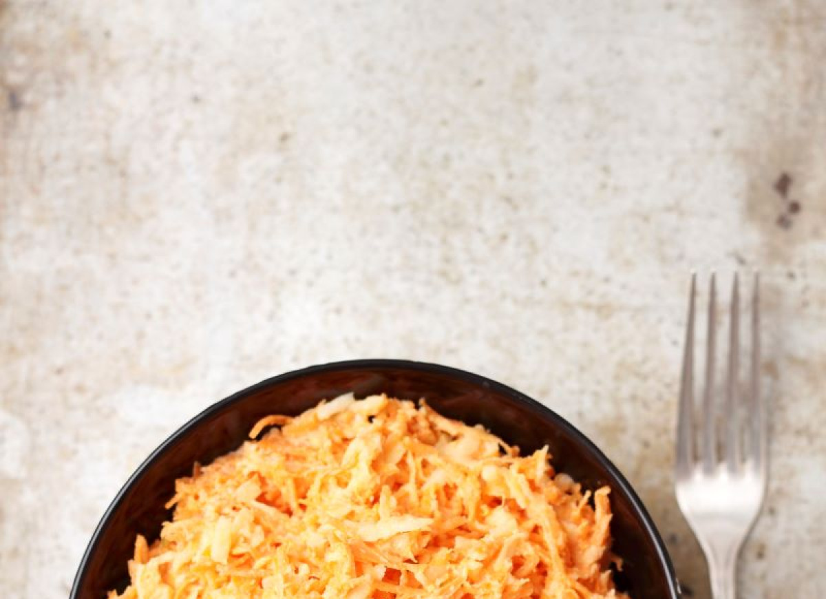 Surówka z marchewki z chrzanem