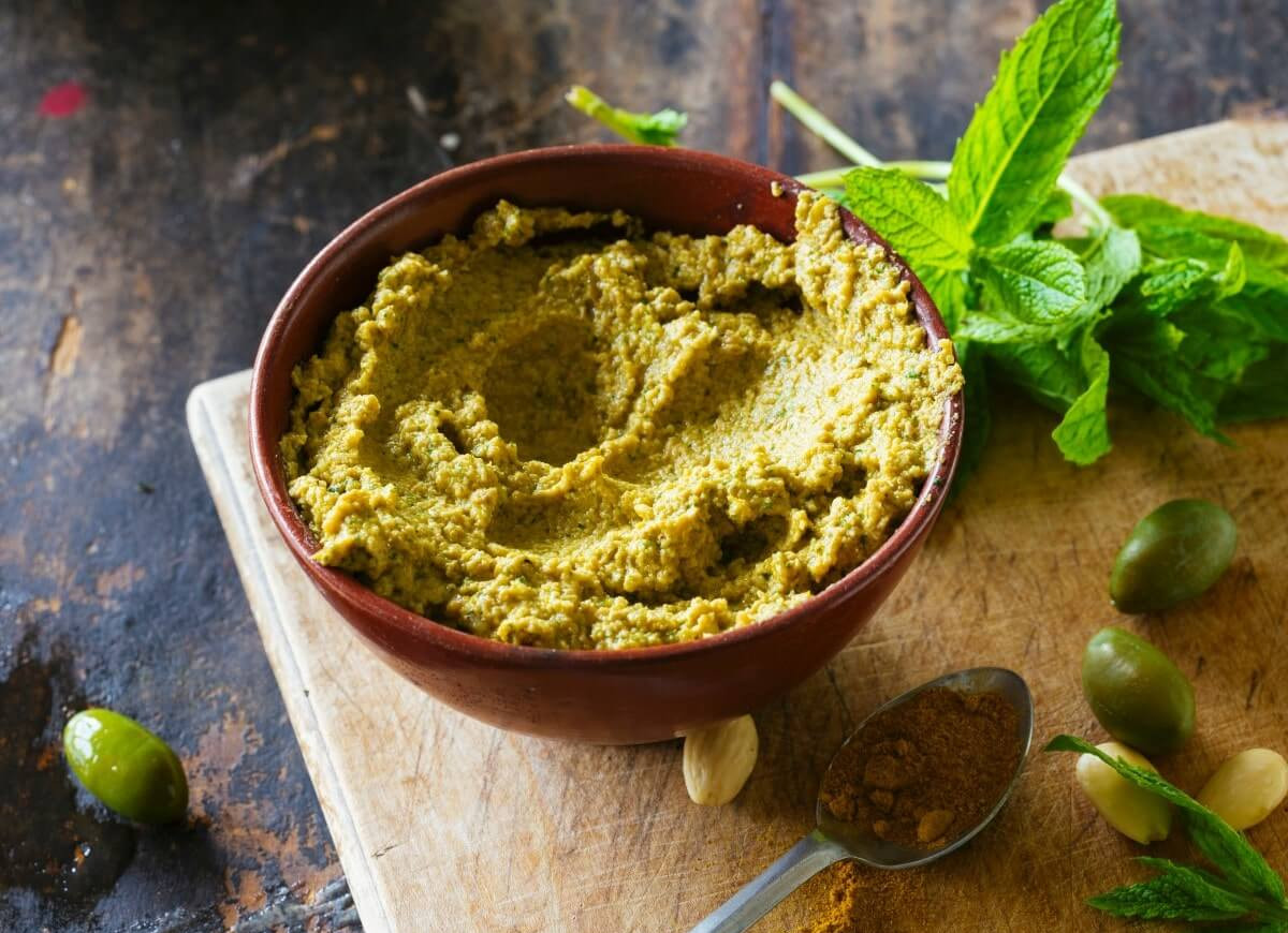 Tapenada - pasta z zielonych oliwek