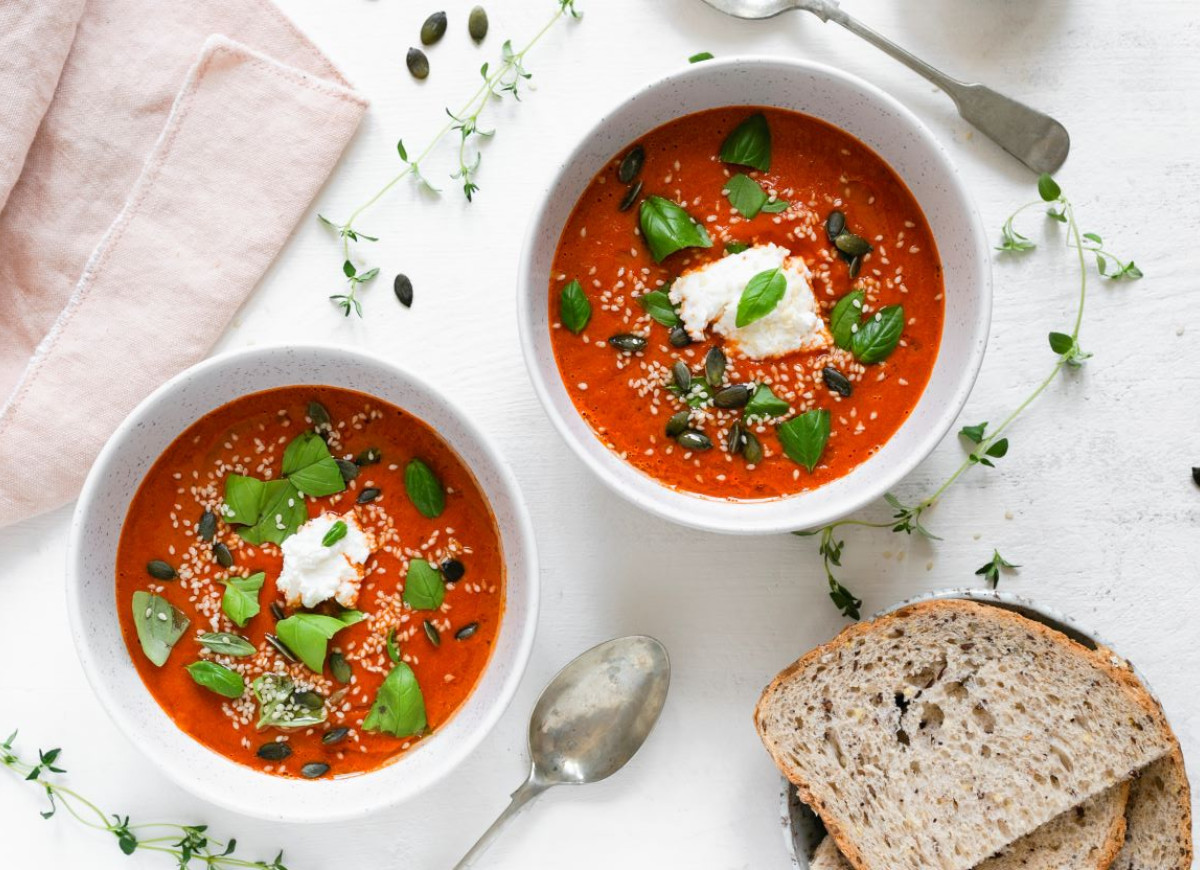 Zupa pomidorowa ze świeżych pomidorów