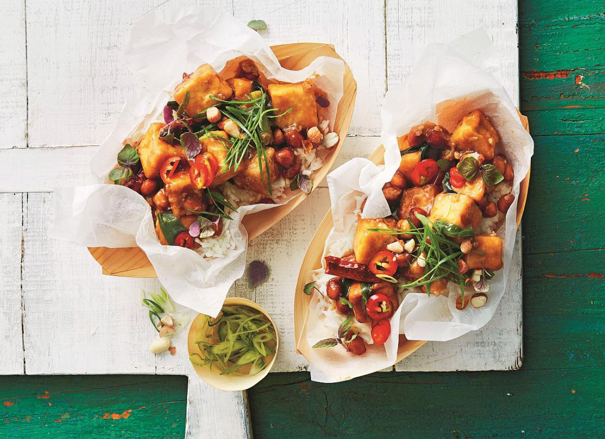 Kung Pao tofu z orzeszkami ziemnymi