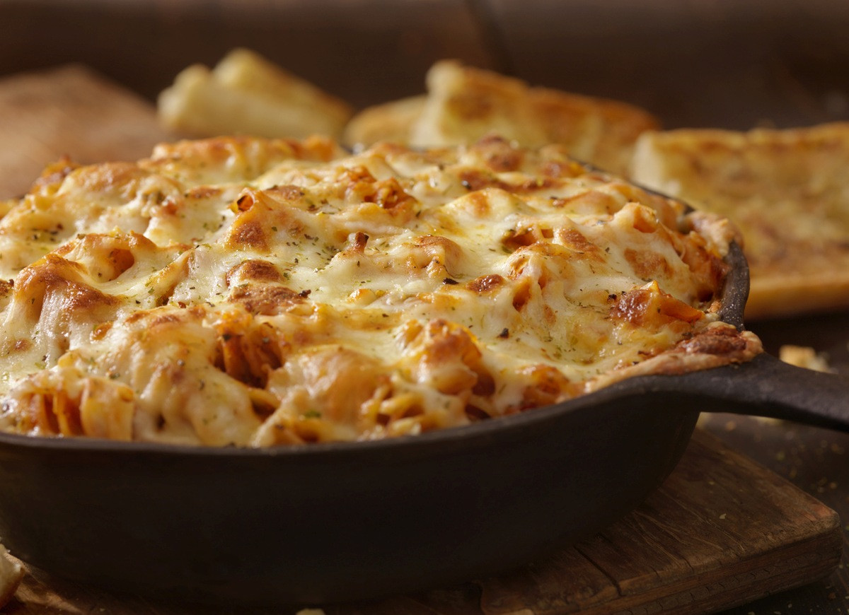 zapiekanka-makaronowa-z-serem