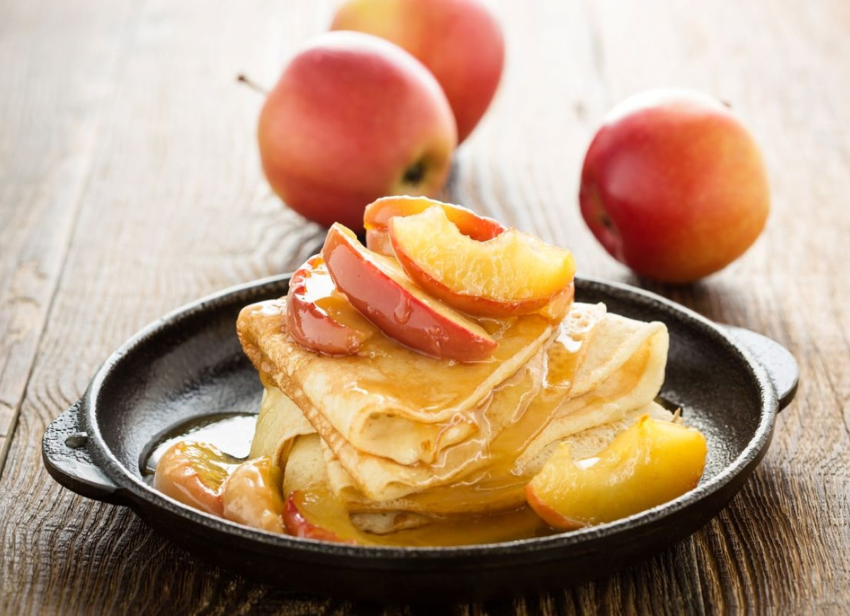 Naleśniki z jabłkami