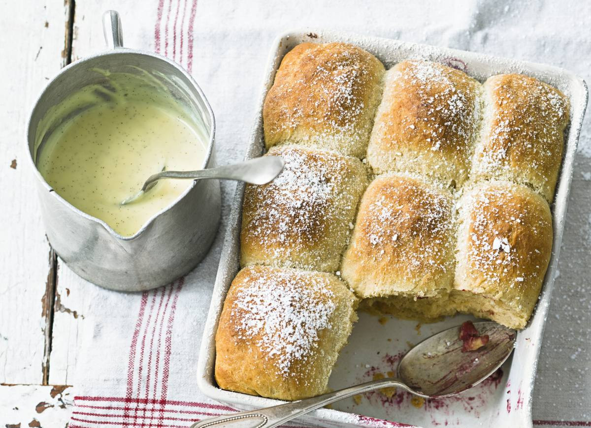 Bułeczki drożdżowe z dżemem