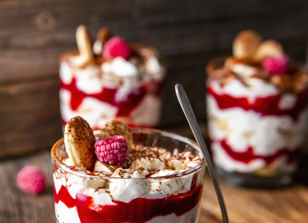 Tiramisu z malinami