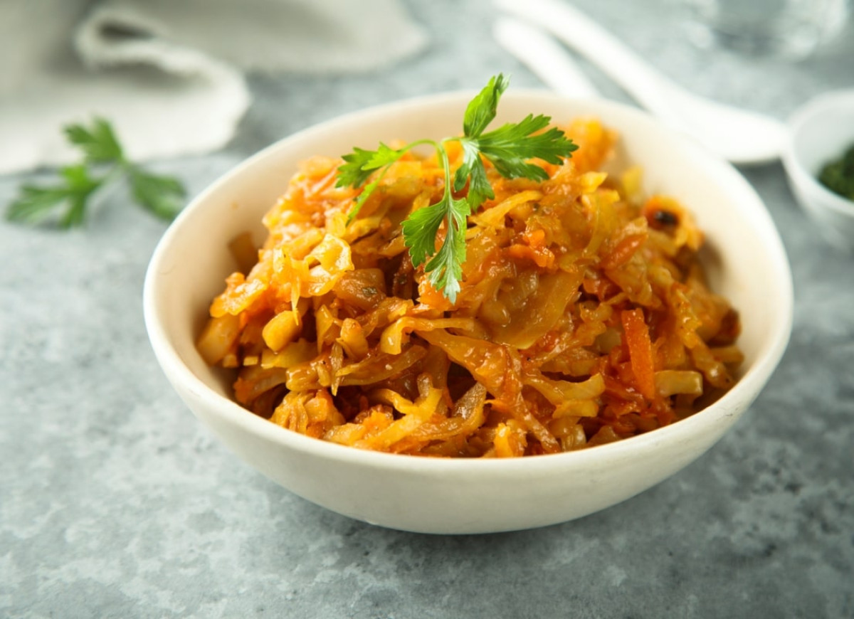 Bigos z białej kapusty