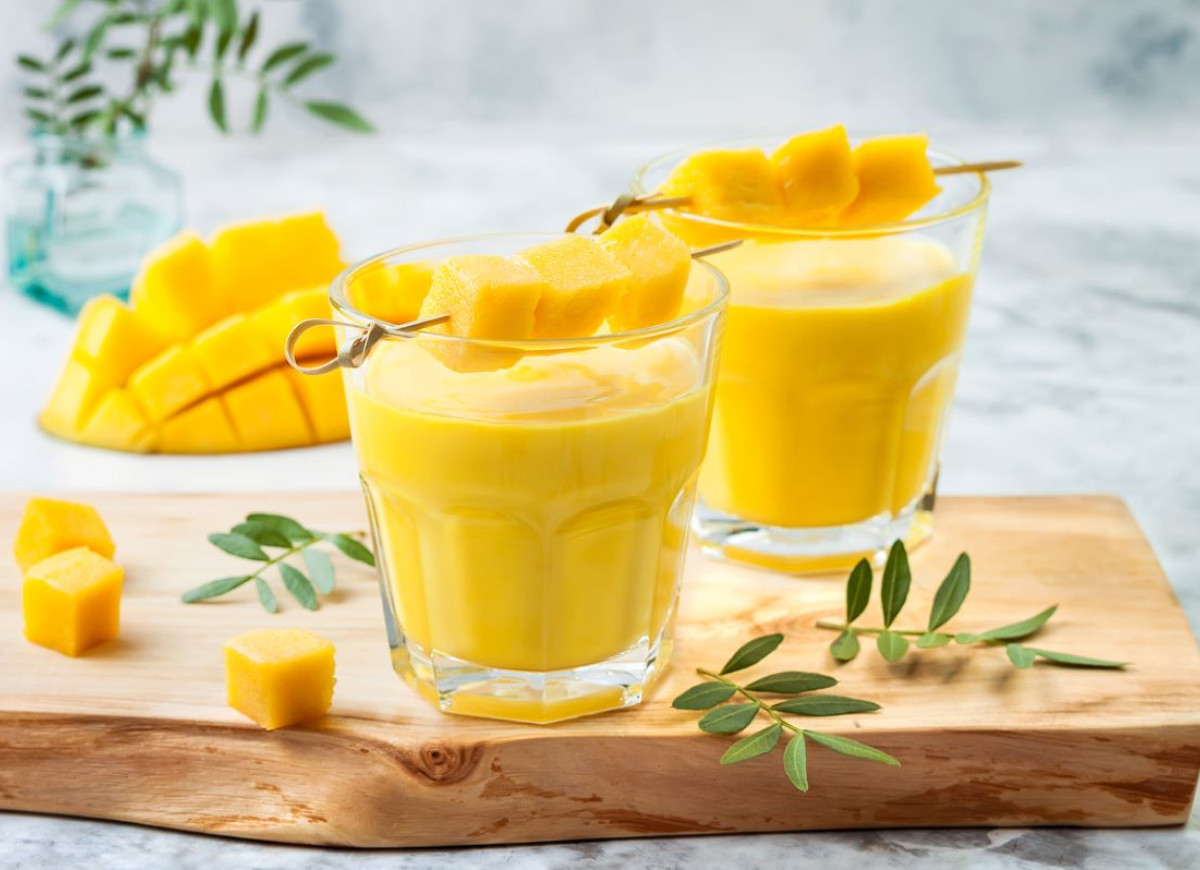 Mango lassi