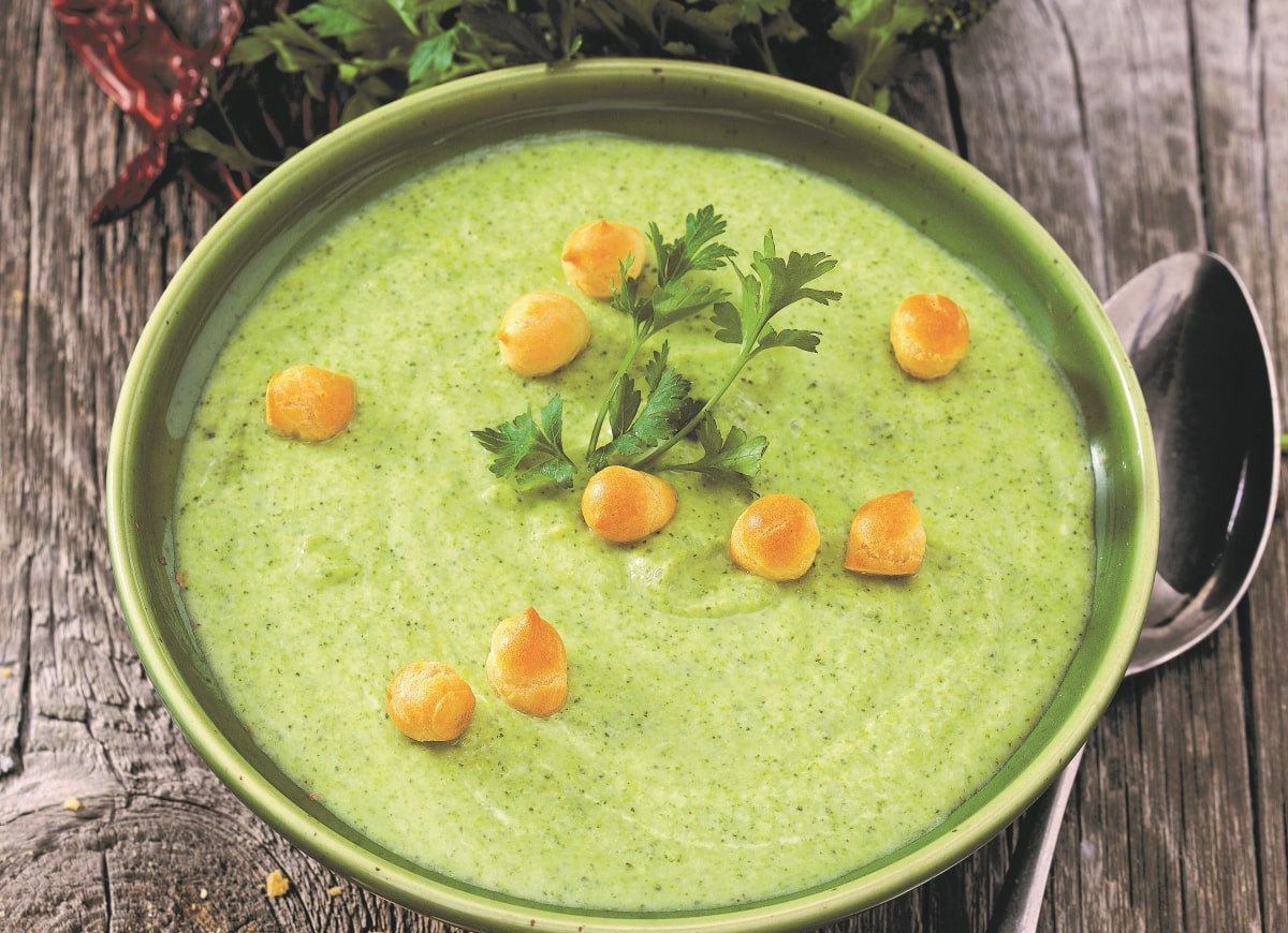 Zupa brokułowa z serkiem topionym