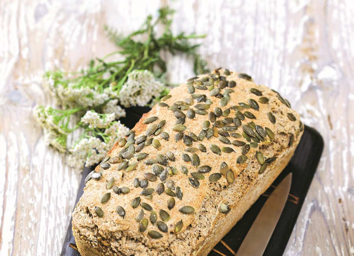 Chleb żytni z ziarnami