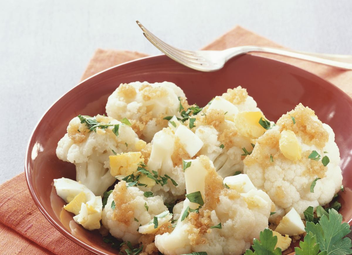 Kalafior z bułką tartą