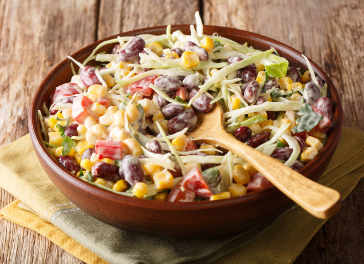 Sałatka z czerwoną fasolą