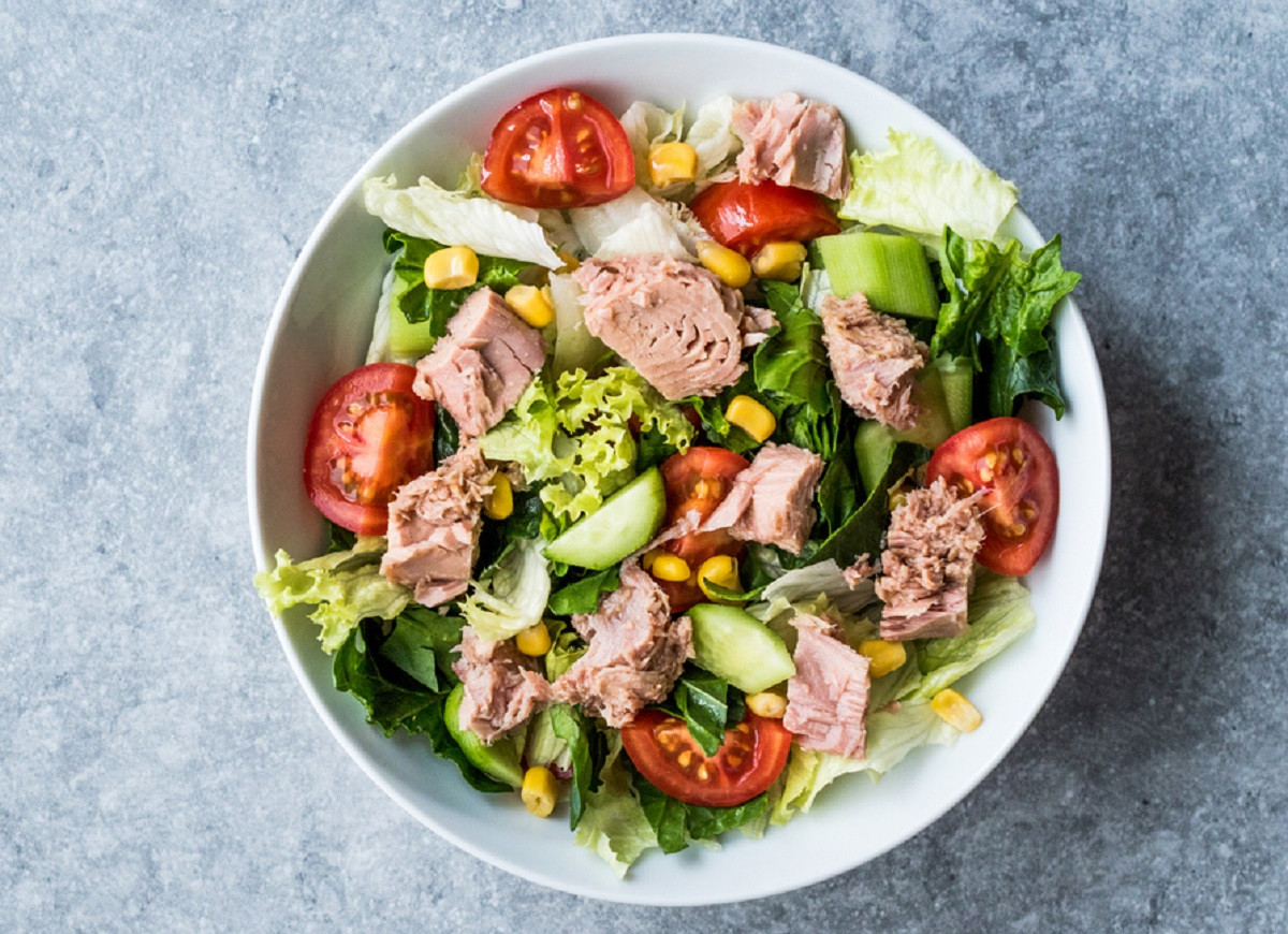 salatka-z-tunczykiem