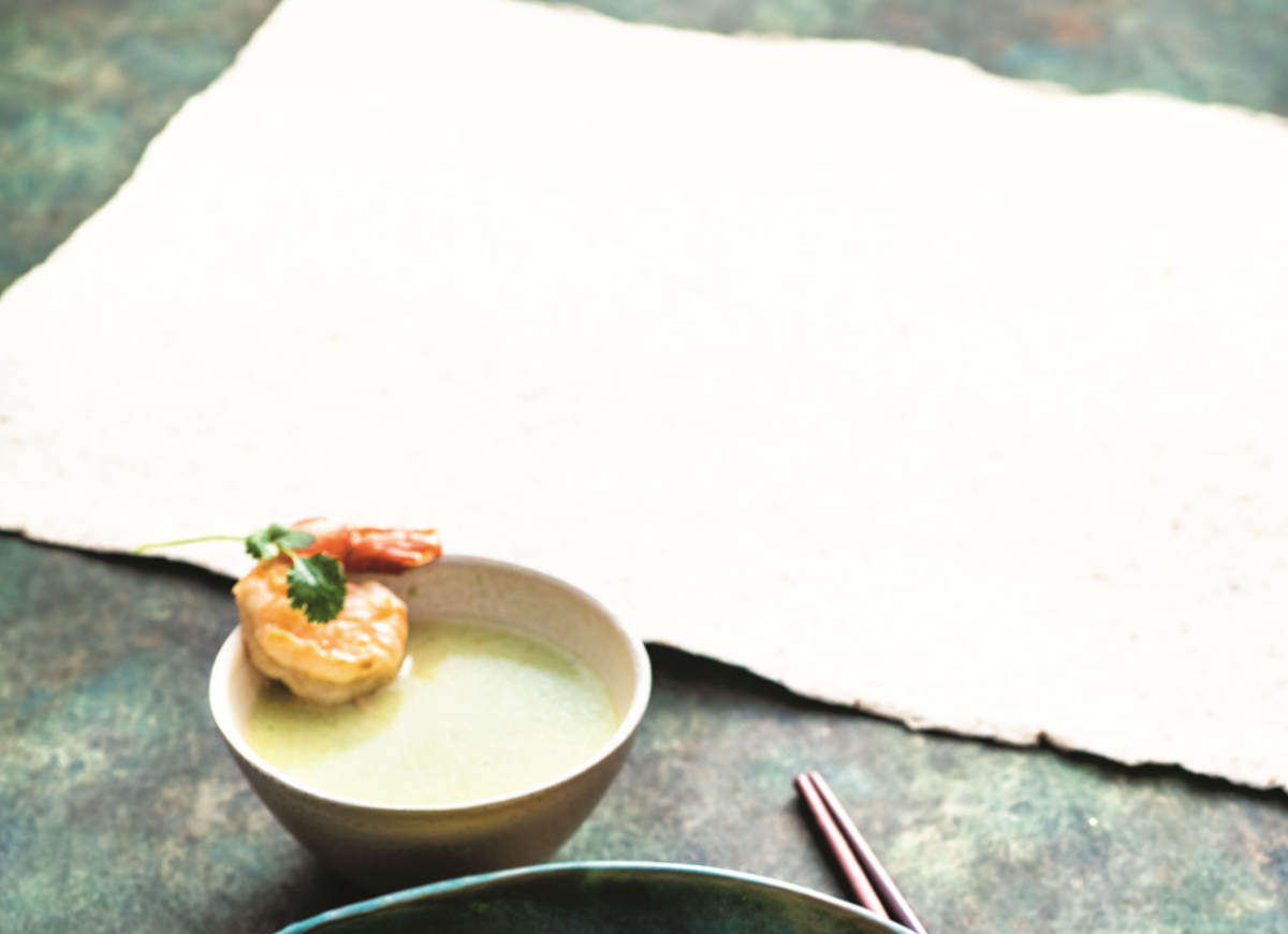 Sałatka z krewetek i mango