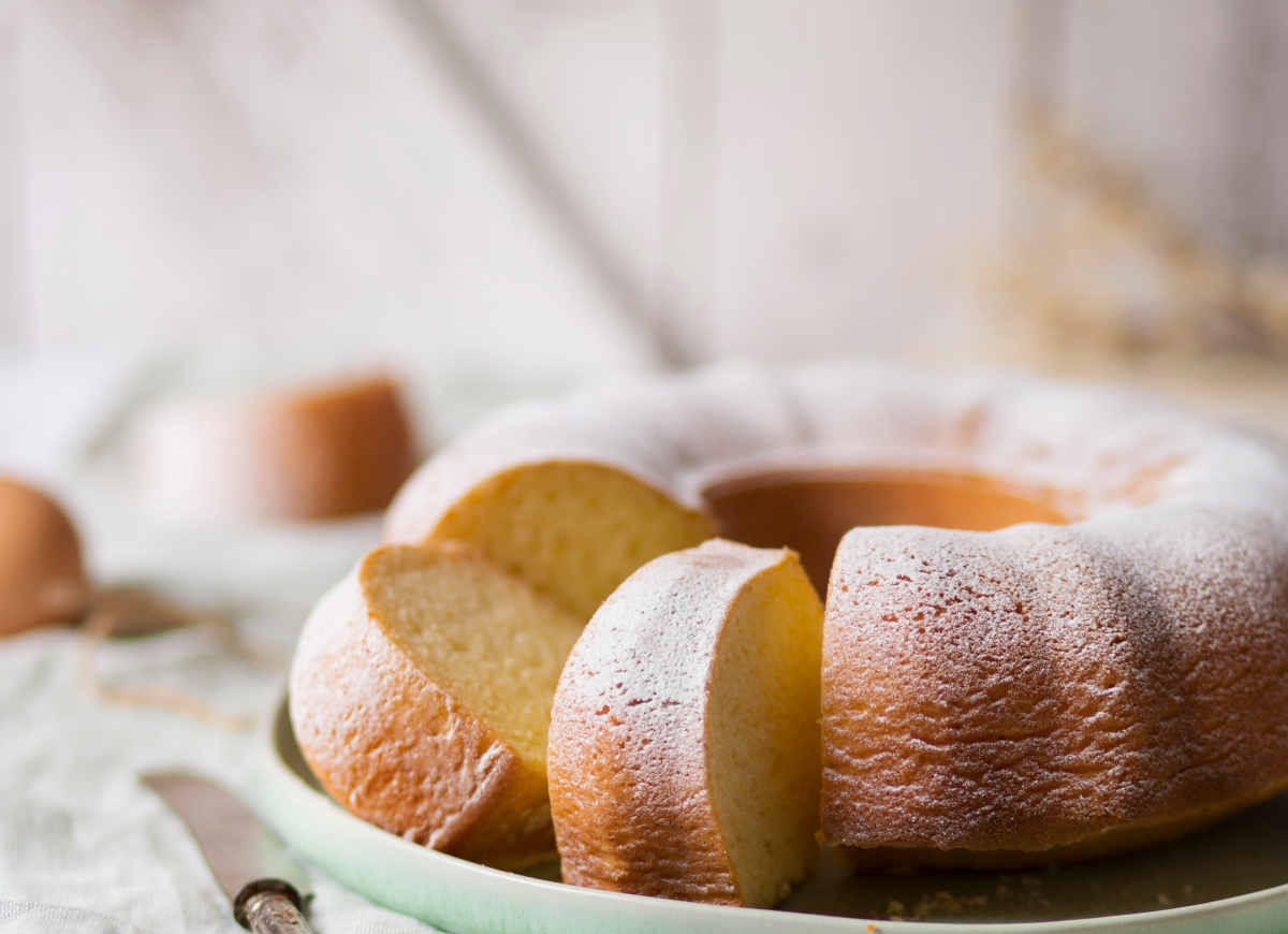 Wegańska babka drożdżowa