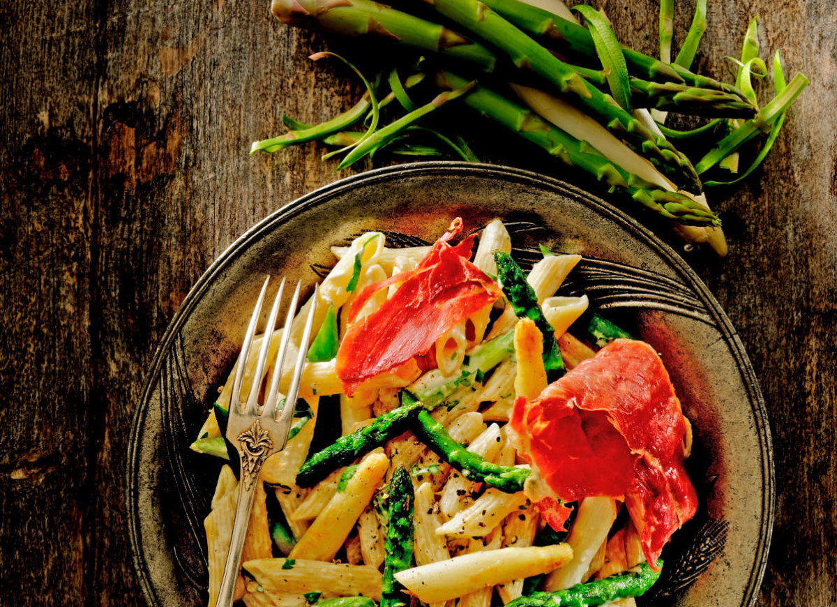 Makaron ze szparagami