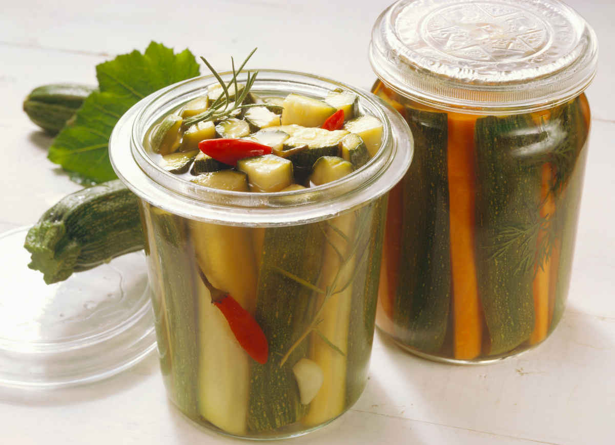 Cukinia marynowana na ostro